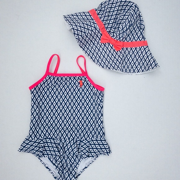 Matching Swimming Suit and Sun Hat set (size 3T) - Picture 8 of 10